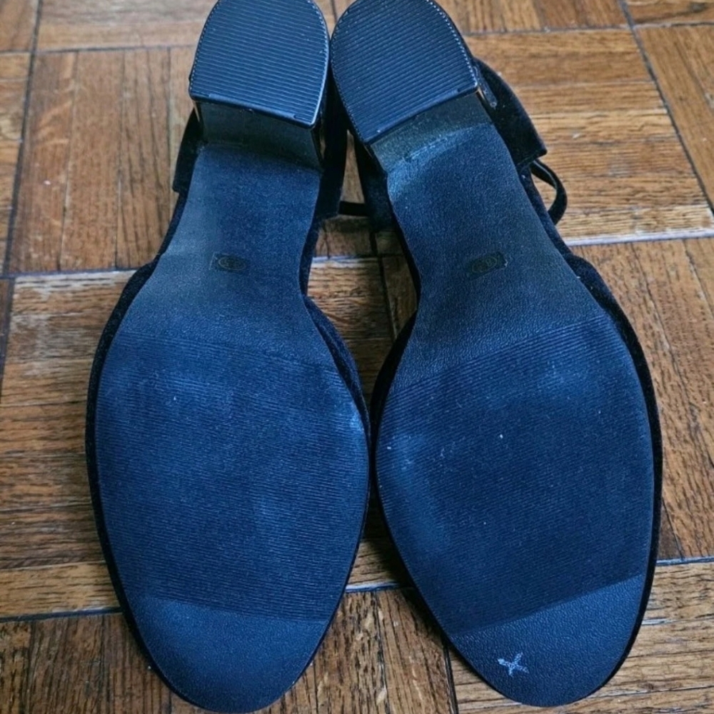 Pre-Owned Lulus Black Velvet Ankle Strap Block Heel Pumps Women’s Size 8.5 - Picture 8 of 8
